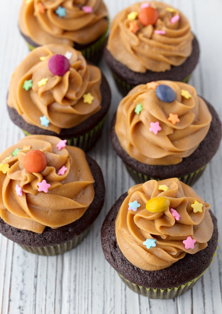 peanut butter chocolate vegan cupcakes