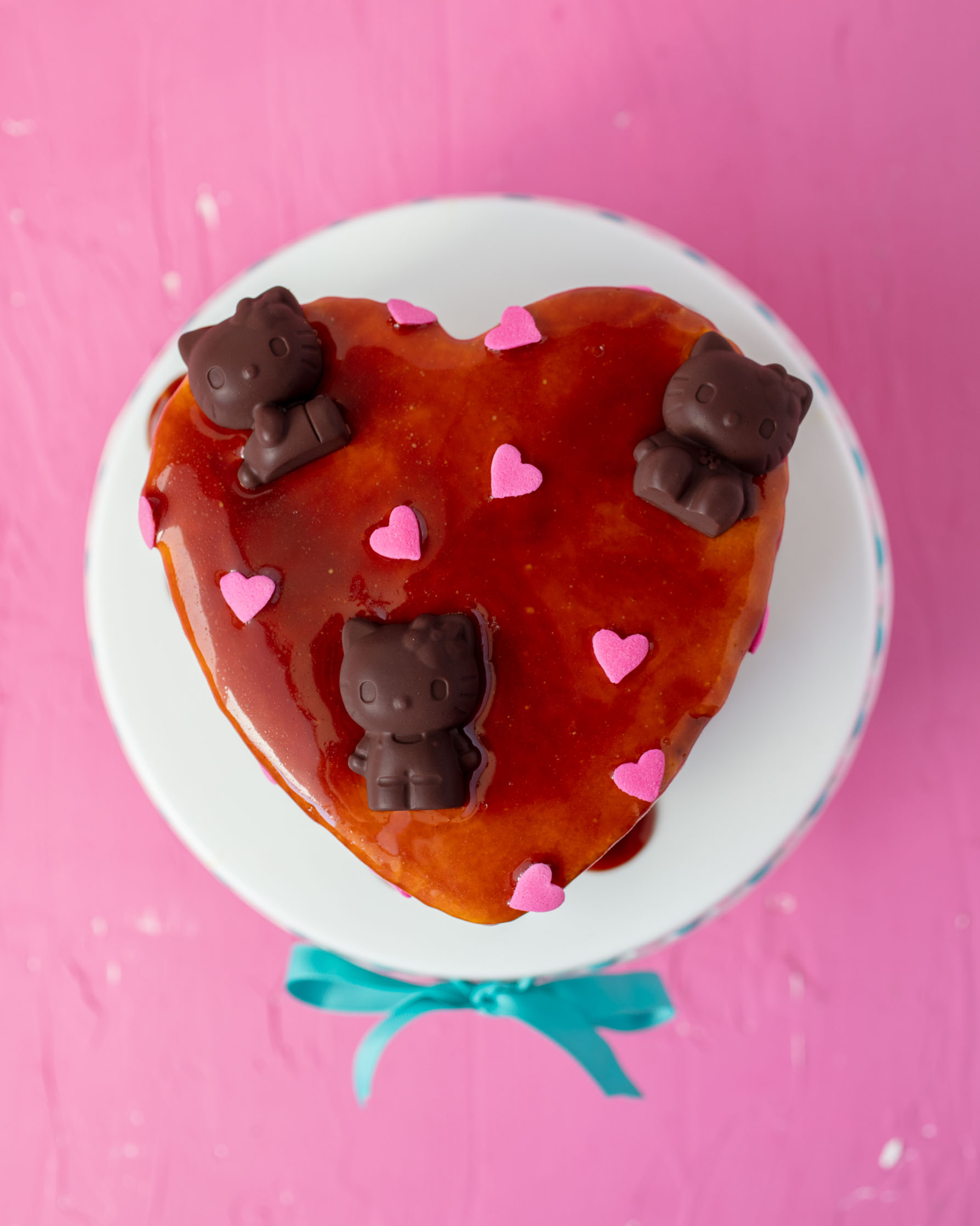 top view of the finished vegan chocolate caramel heart cake