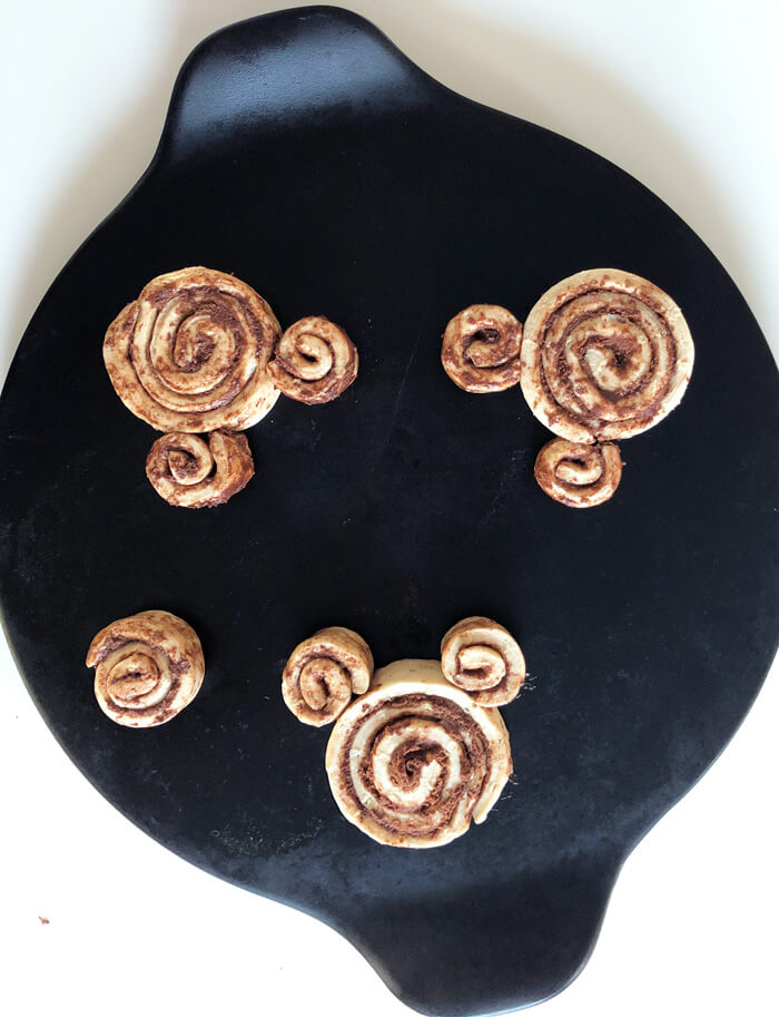 vegan cinnamon roll bears ready to bake