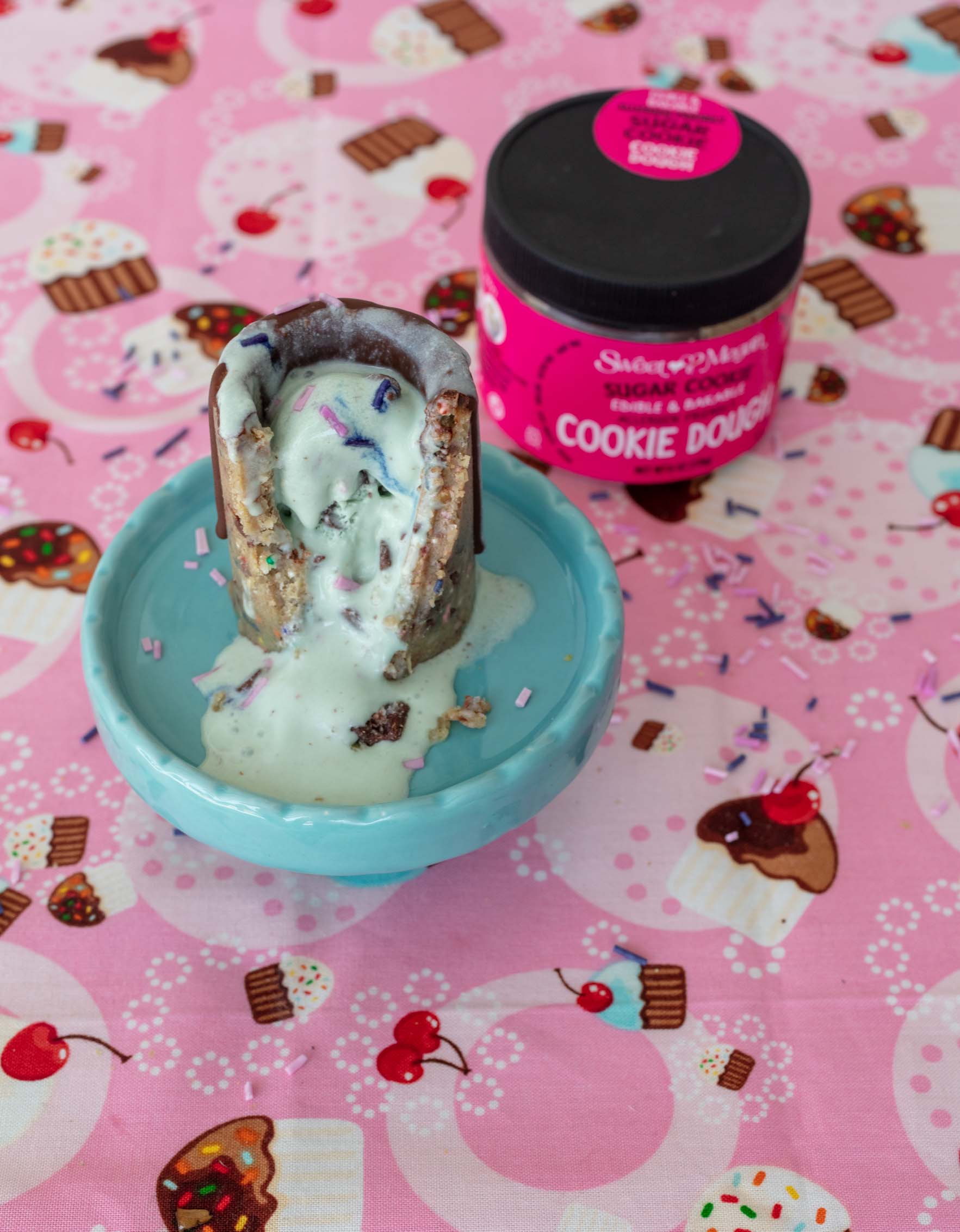 Vegan Dollhouse - Vegan Cookie Dough Sundae