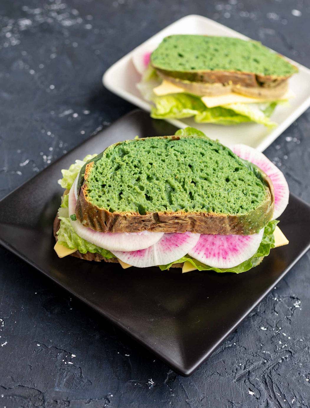 vegan sandwich made with naturally colored green bread