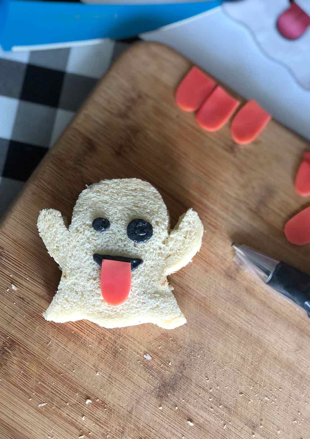 vegan ghost emoji tea sandwich