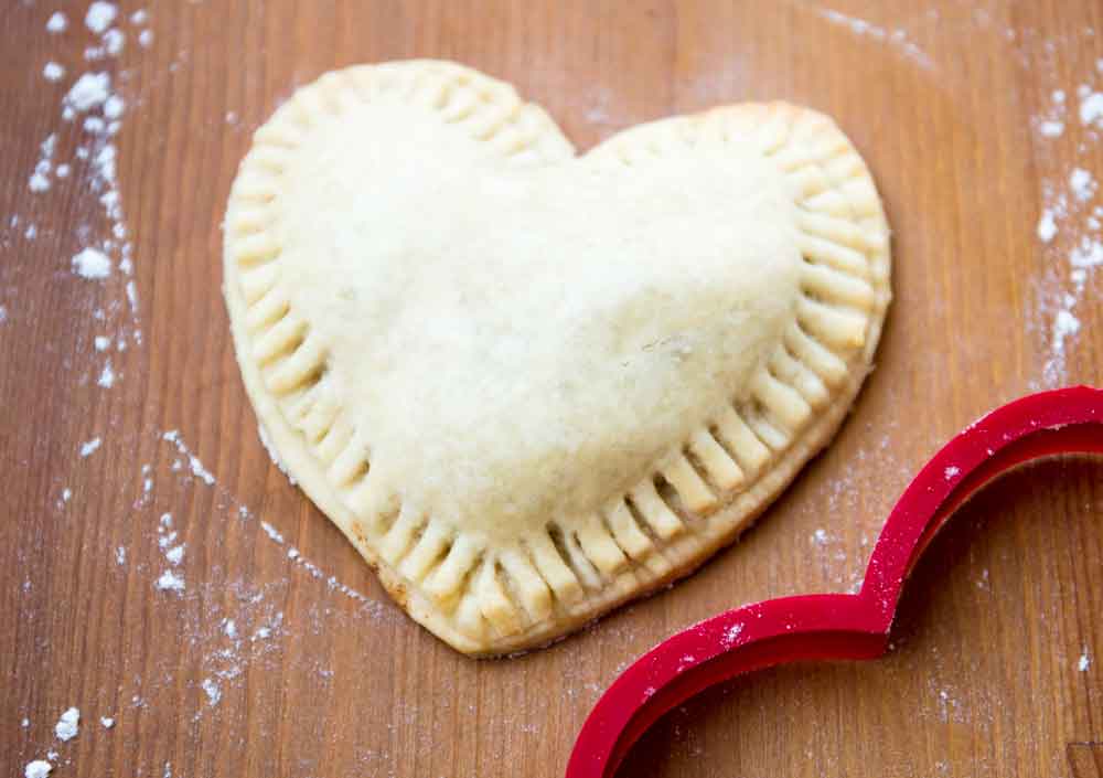 vegan apple heart hand pie