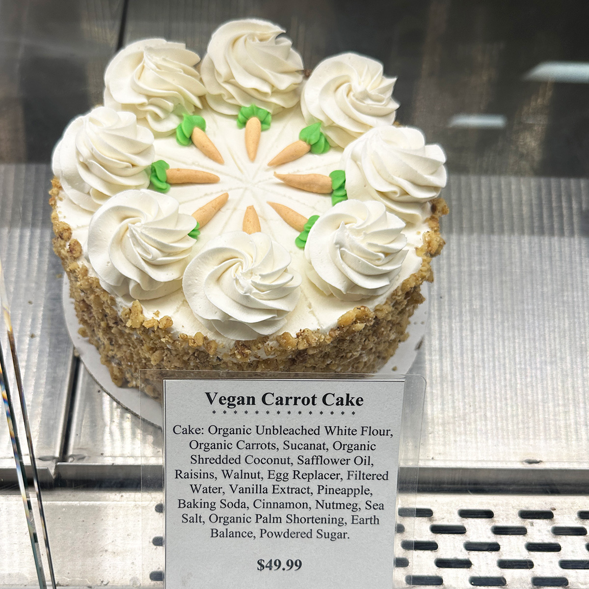 vegan carrot cake at Mana in Paia, Maui.