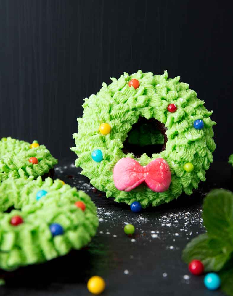 Vegan Wreath Donut Cakes