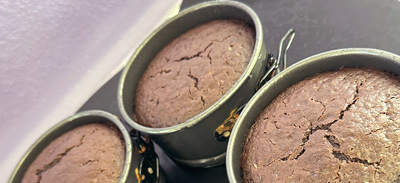 mini vegan chocolate cakes