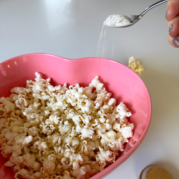 Homemade Dill Pickle Popcorn - Fork in the Kitchen