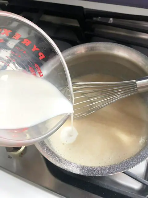 making the vegan cream filling