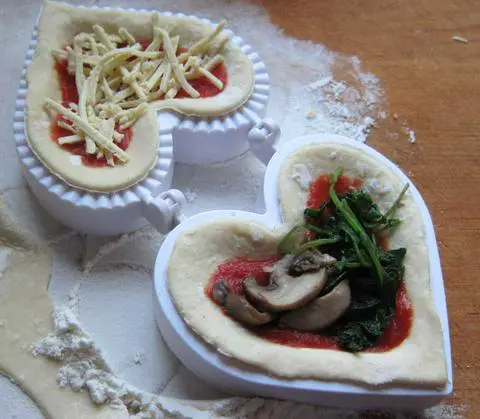 making vegan pizza pockets