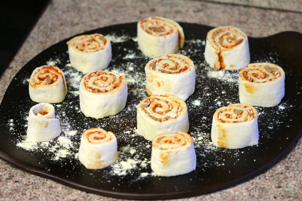 unbaked vegan pizza pinwheels