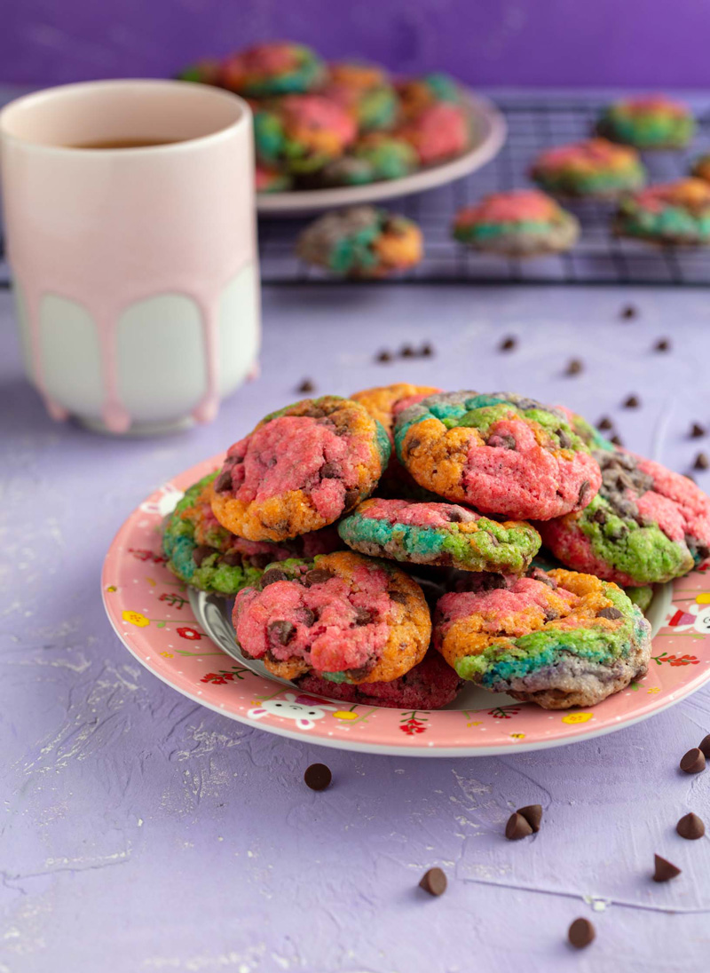 vegan rainbow chocolate chip cookies