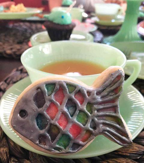 vegan rainbow fish cookies