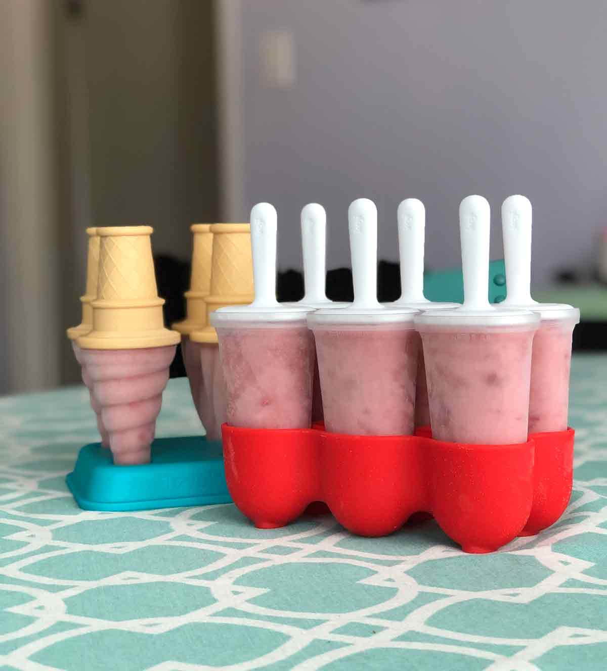 vegan strawberry ice cream popsicles