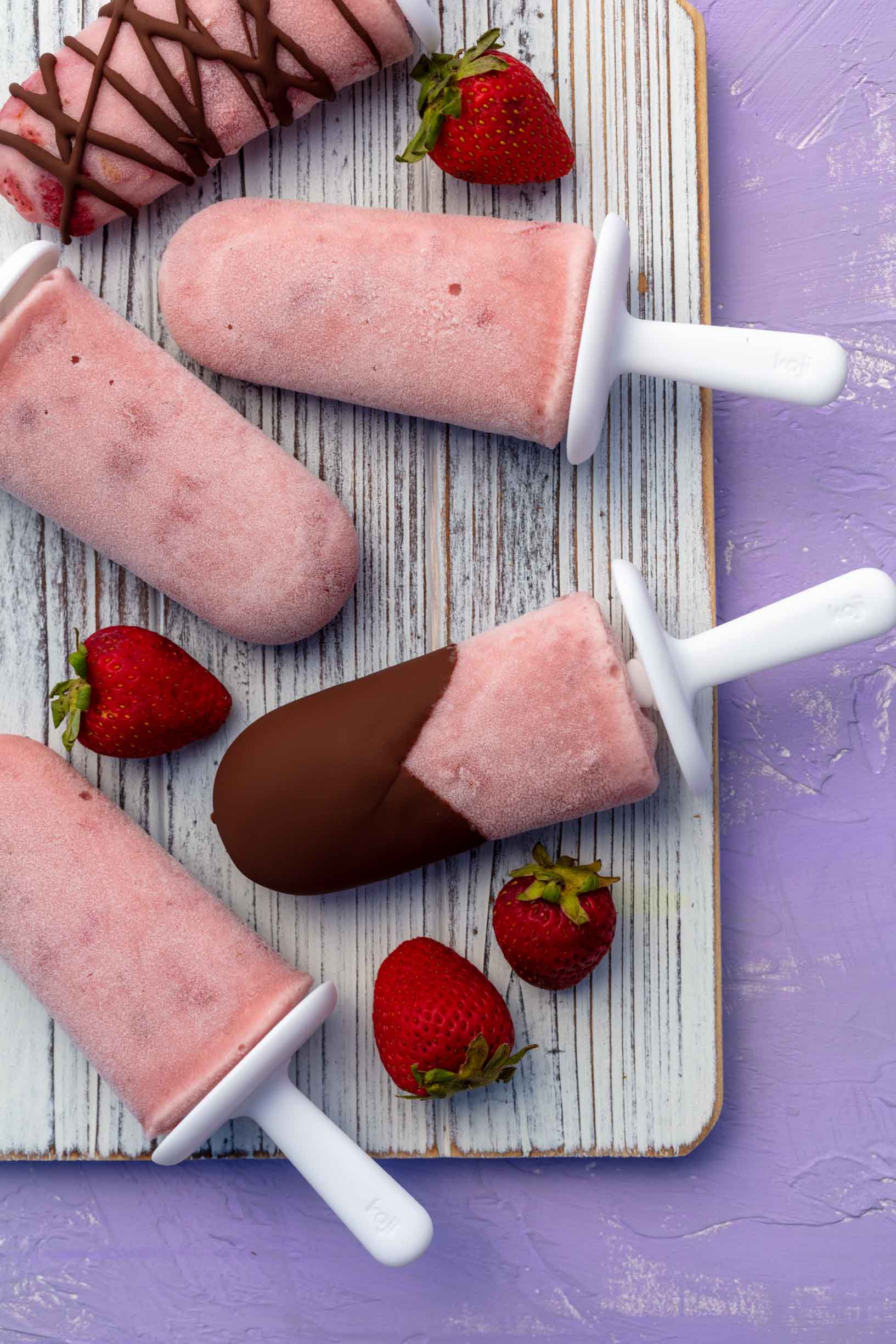 vegan strawberry ice cream popsicles