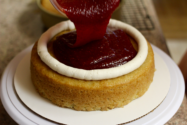 layering cake with strawberry lemonade preserves