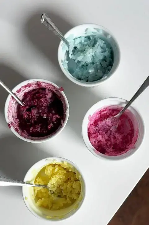 4 colors of naturally-colored rice.